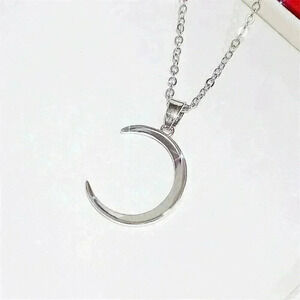 NEW 14k Gold Plated Silver Half Moon Necklace